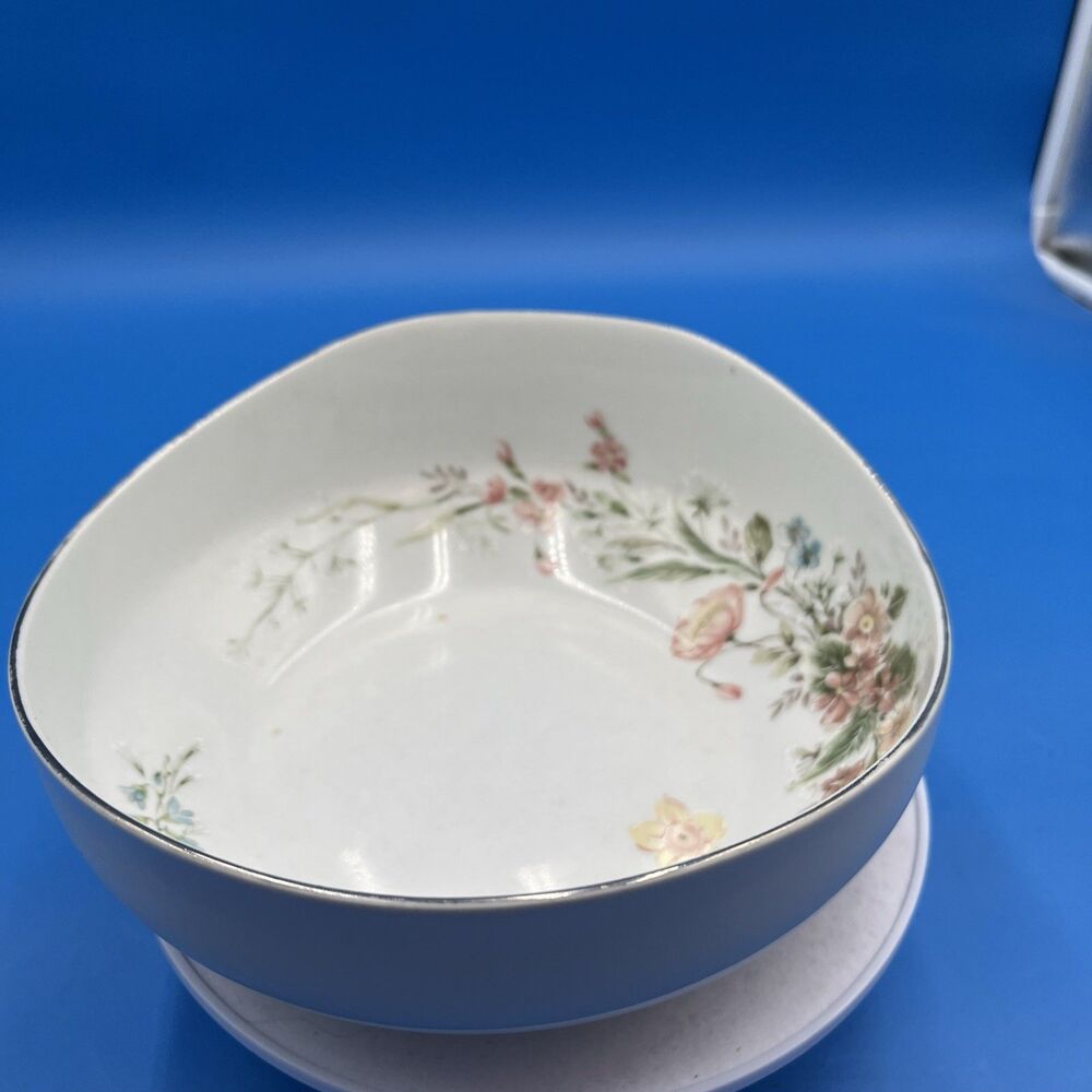 Premiere Fine China Berkshire MD304 Serving Bowl Floral 8”X8.5" Home Beautiful